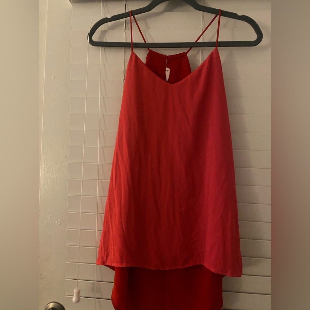Reversible Salmon and Red Express Top